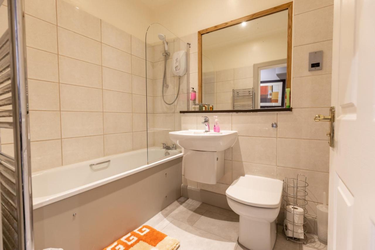 Two Bedroom Apartment Within Walking Distance To City Centre Эдинбург Экстерьер фото