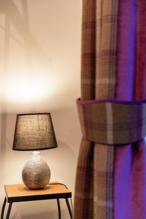 Two Bedroom Apartment Within Walking Distance To City Centre Эдинбург Экстерьер фото